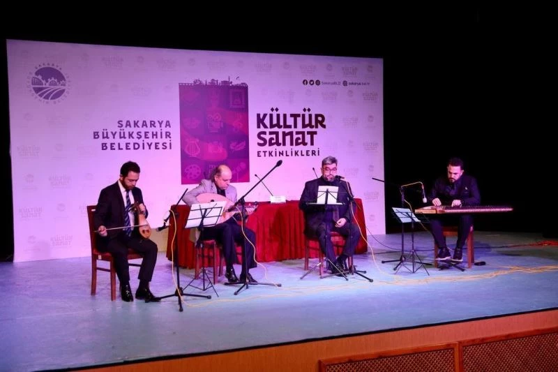 AKM’de Yahya Kemal konuşuldu
