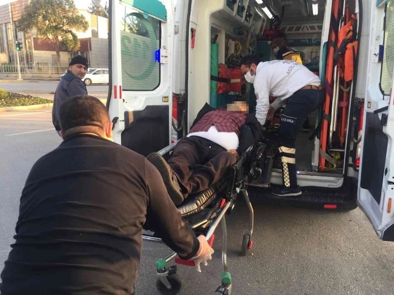 Taksici yolcu taşırken fenalaşıp öldü
