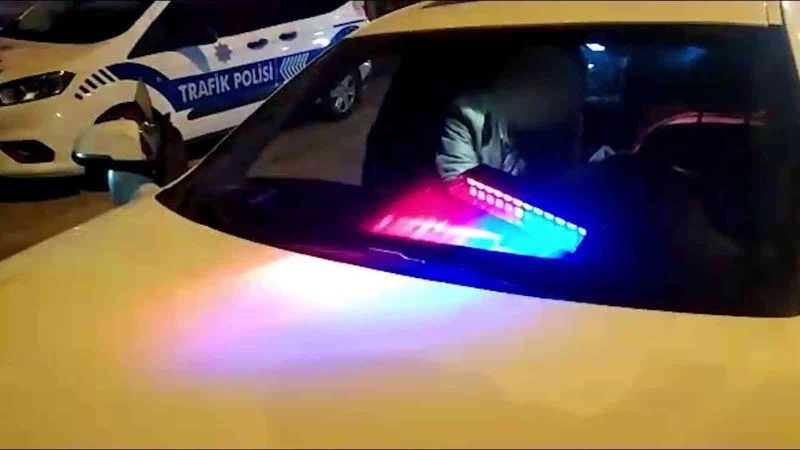 Araçlarına çakar taktılar cezayı yediler
