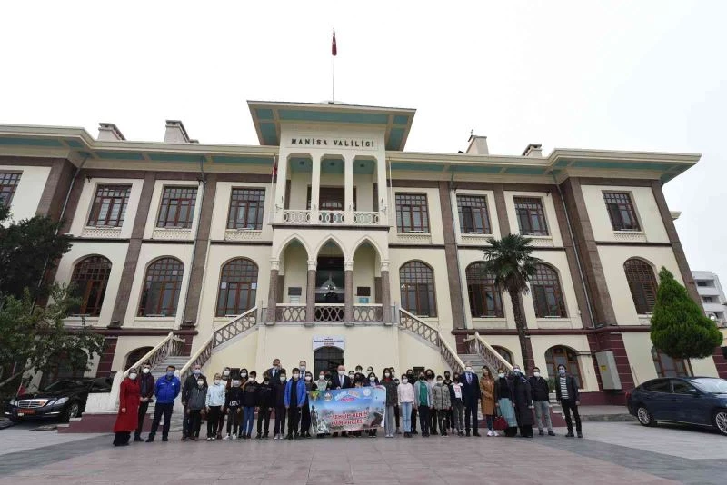 Vali Karadeniz, ‘Şehrim Benim Evim Projesi’ öğrencileriyle buluştu
