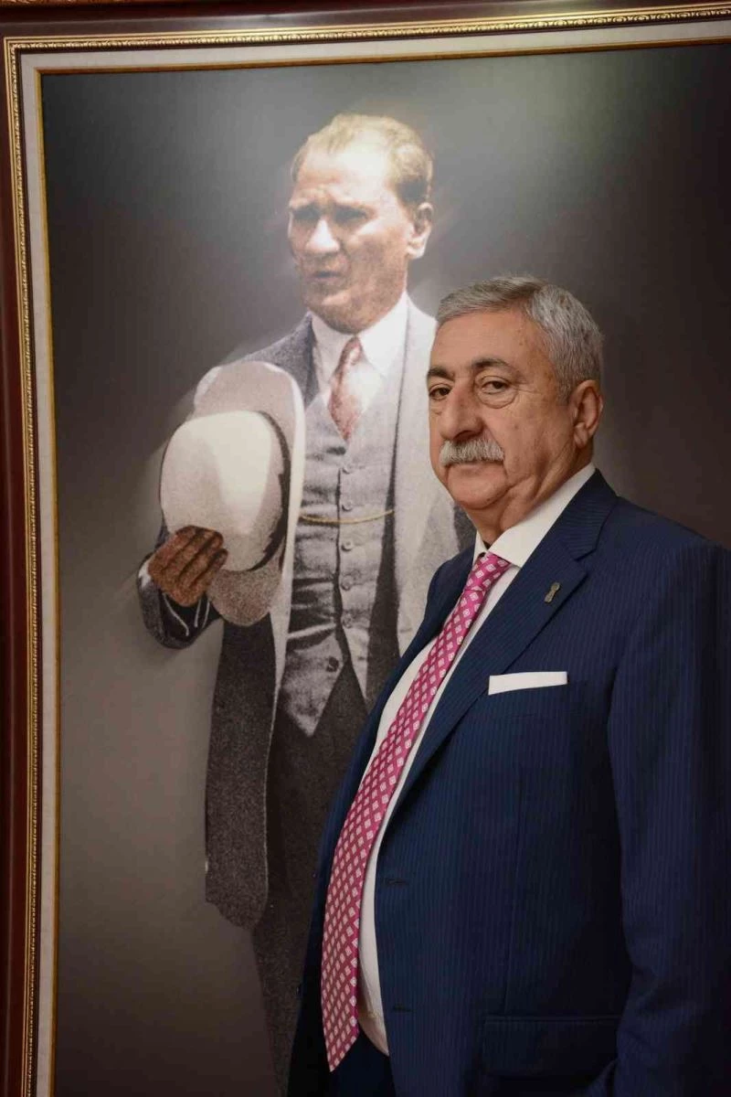 Palandöken: “Öğretmenlerimizin hakkı ödenmez”
