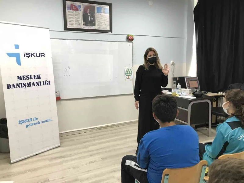 Meslek danışmanları köy okullarında
