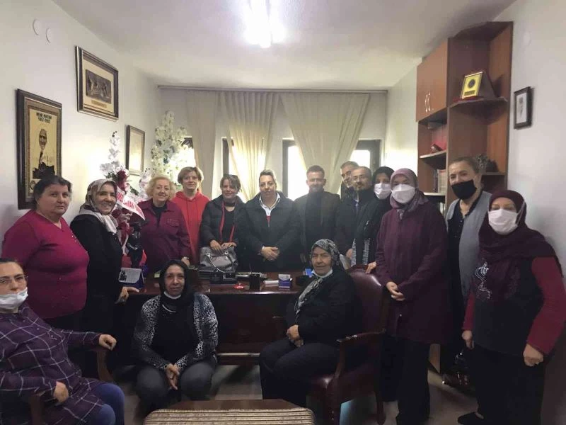 ERMED öğretmenleri unutmadı
