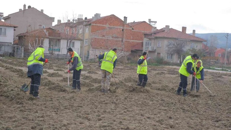 Vefa Futbol Sahası yeniden kullanıma hazır hale getiriliyor
