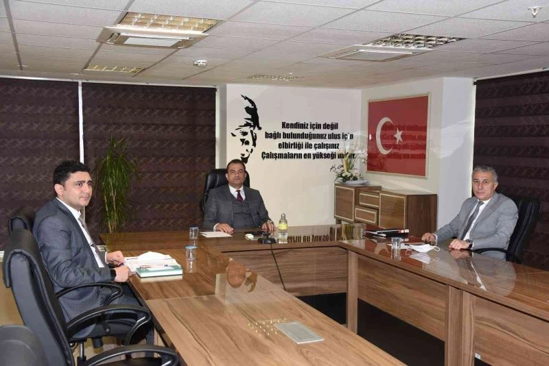 Aslay, Su ve Kanalizasyon İdareleri Komisyon Toplantısına katıldı
