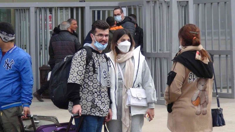 İranlılar ‘Muhteşem Cuma’ için Van’a akın etti
