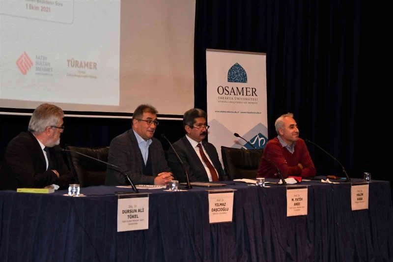 SAÜ’de Tarih ve Edebiyat Arasında Yeni Yaklaşımlar sempozyumu
