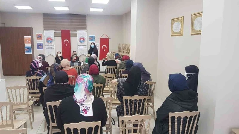 Maltepeli kadınlar şiddete karşı bilinçleniyor
