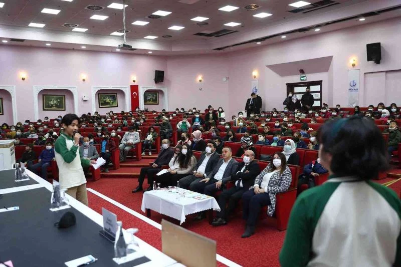 Bağcılar Belediyesi tarafından geleneksel hale getirilen Çocuk Şurası’nın bu yıl 19’uncusu düzenlendi
