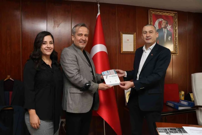 Toros Üniversitesi’nin ’Taşınmaz Ticareti’ kitabı yayımlandı
