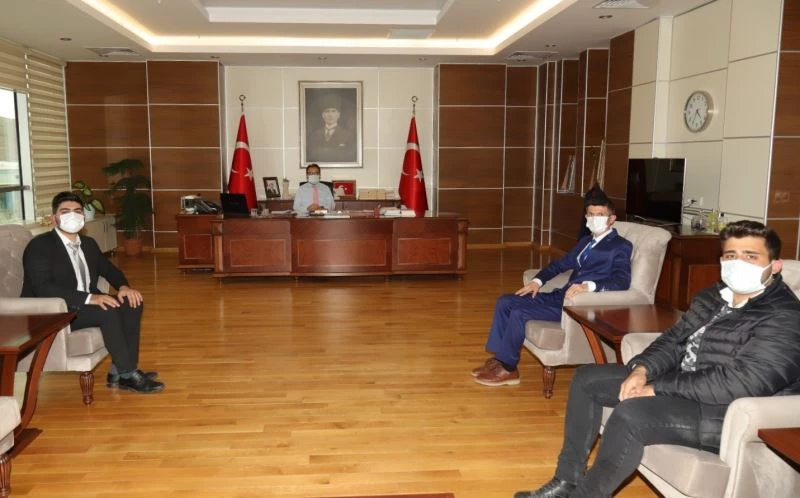 İHA ekibinden Vali Ayaz’a ziyaret
