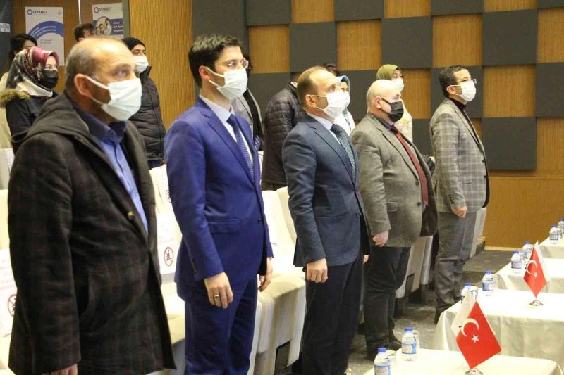 Öğretmenler çocuklarda diyabete karşı bilgilendirildi
