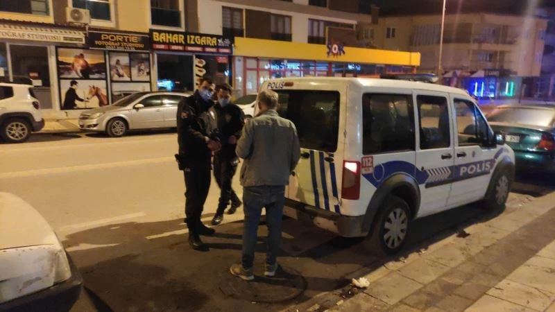 Baba oğul arasında yaşanan bıçaklı kavganın nedeni taşınma parasıymış
