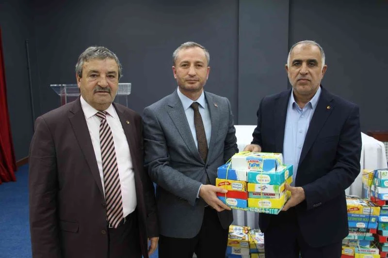 Ağrı’da değerlendirme sınavları kitapçığı öykü kitap seti dağıtım töreni
