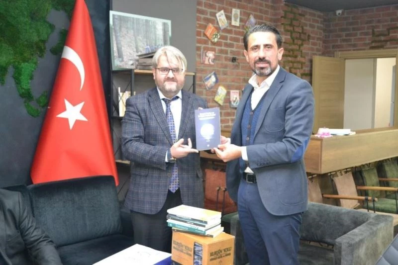 Manisa Müftülüğünden kitap bağışı
