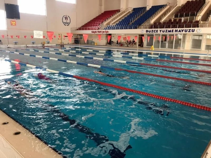 Yüzme havuzunda yeni dönem
