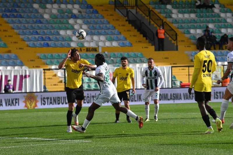Denizlispor deplasmandan 1 puanla dönüyor
