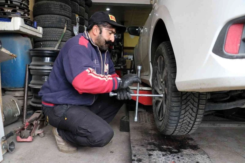 Lastikçilerden uyarı: Kış geliyor kış lastiklerinizi takın