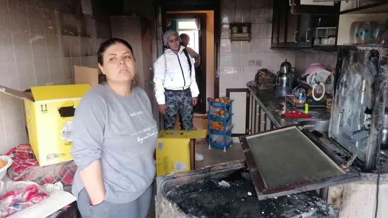 Yangın esnasında evde kimsenin olmaması olası faciayı önledi
