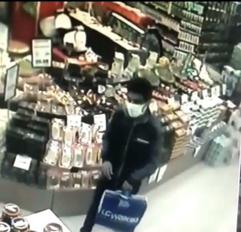 (Özel) İstanbul’da markette ilginç hırsızlık: 5 kilogramlık kavurma çaldı
