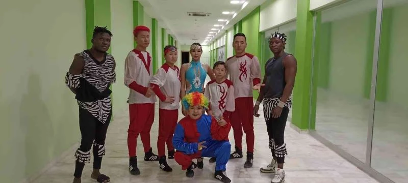 Van’da sirk gösterisi
