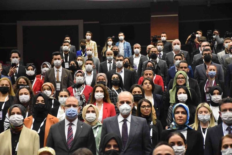 AK Parti’li İleri: 