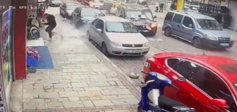 Ölümün teğet geçtiği anlar kamerada
