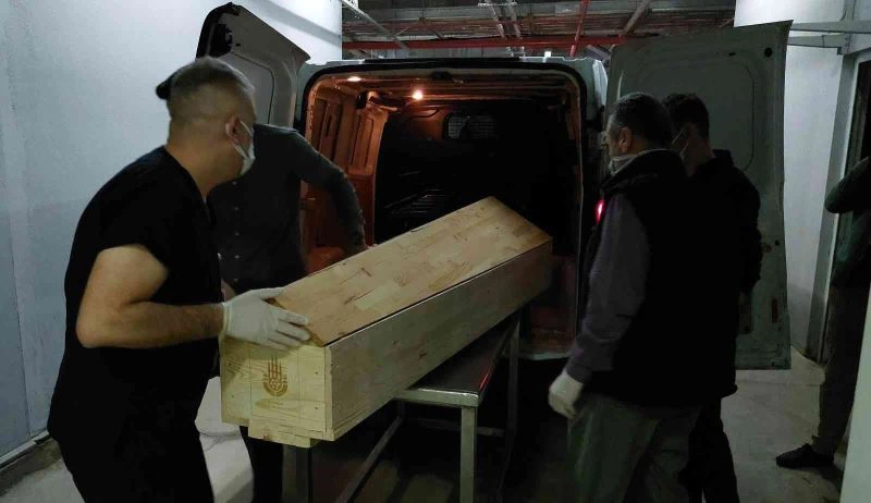 7. kattaki pencereden düşen lise öğrencisi hayatını kaybetti
