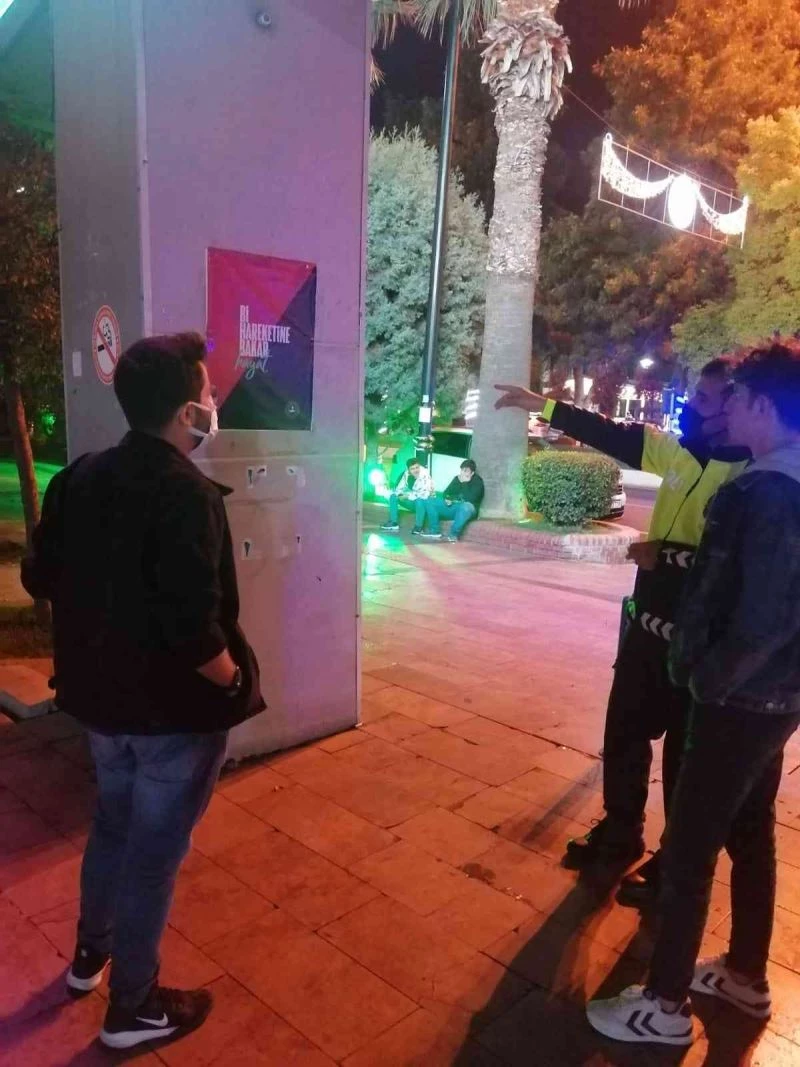 Aydın’daki afişler merak konusu oldu
