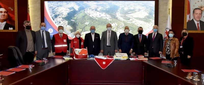 OMÜ ile Kızılay iş birliği: Bebeklere ve çocuk hastalara büyük destek
