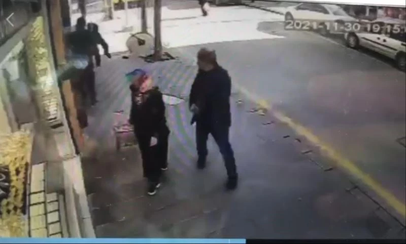 Kafasına çanak anten düşen adam yaralandı
