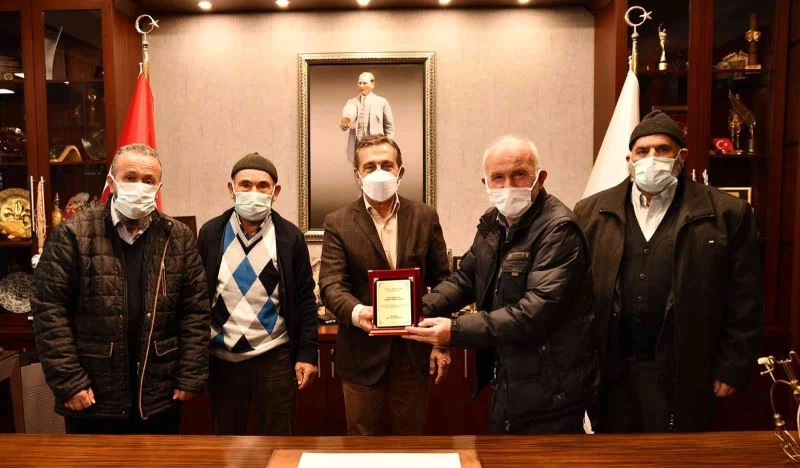 Cami dernekleri yöneticilerinden Başkan Ataç’a teşekkür ziyareti
