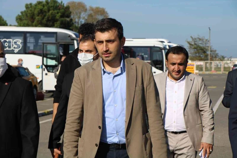 Selçuk Bayraktar: “Tüm gayretlerimiz gençlerimizin geleceği için”
