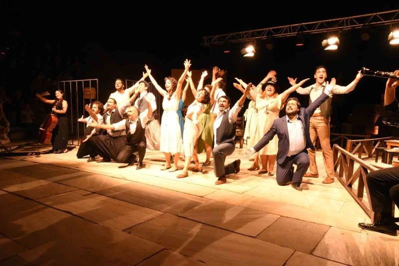 Büyükşehir Belediyesi Şehir Tiyatrosu 7 Kasım’da perdelerini açıyor
