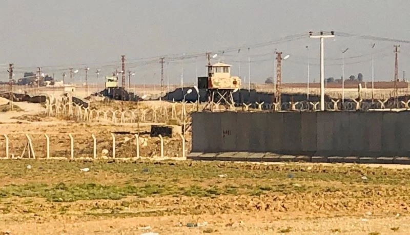 Sınırı geçmeye çalışan terörist yakalandı
