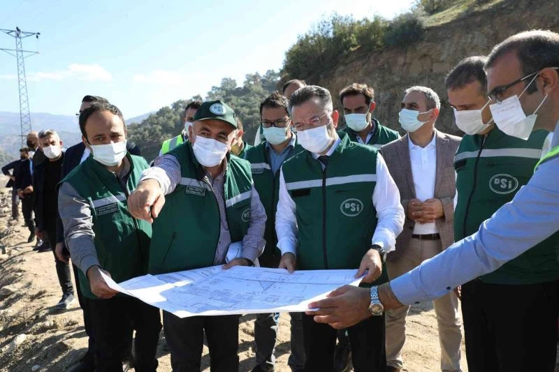 Vali Aksoy, Sarıçay Barajı’nda incelemelerde bulundu
