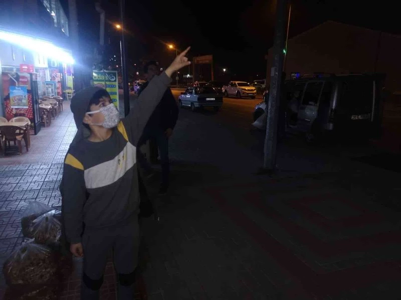 Çameli semalarındaki ışık merak konusu oldu
