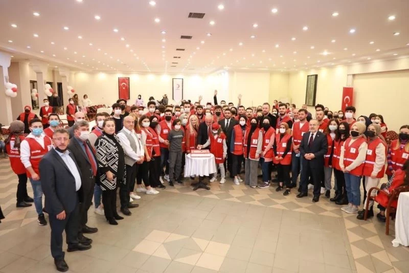 Kınık, “Gençlerden yeni çalışmalar bekliyorum”
