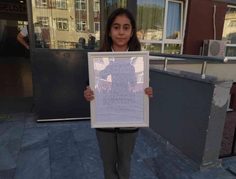 Okuduğu okulu yaptıran iş adamına mektup yazdı, tablet kazandı

