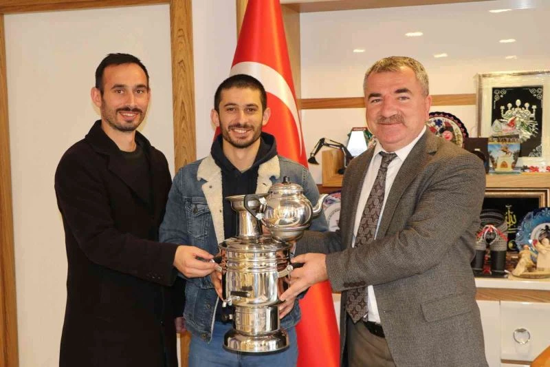 Özdemir: “TEKNOFEST 2022’ye en iyi şekilde hazırlanacağız”
