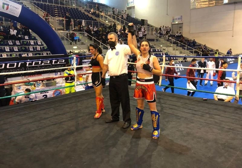 EBYÜ öğrencisi Azizoğlu,  kickboks şampiyonasında dünya üçüncüsü oldu
