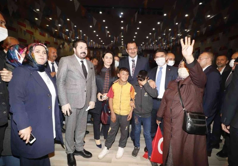 AK Parti’li Yavuz: “İdam sehpasına gitmeyi göze alan bir liderimiz var”
