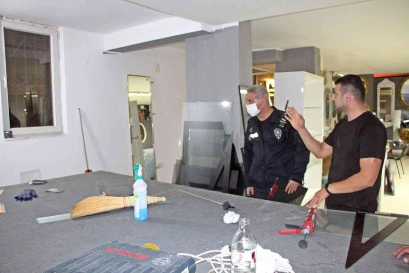 Antalya’da camcıyı şoke eden ‘siftah parası’ hırsızlığı
