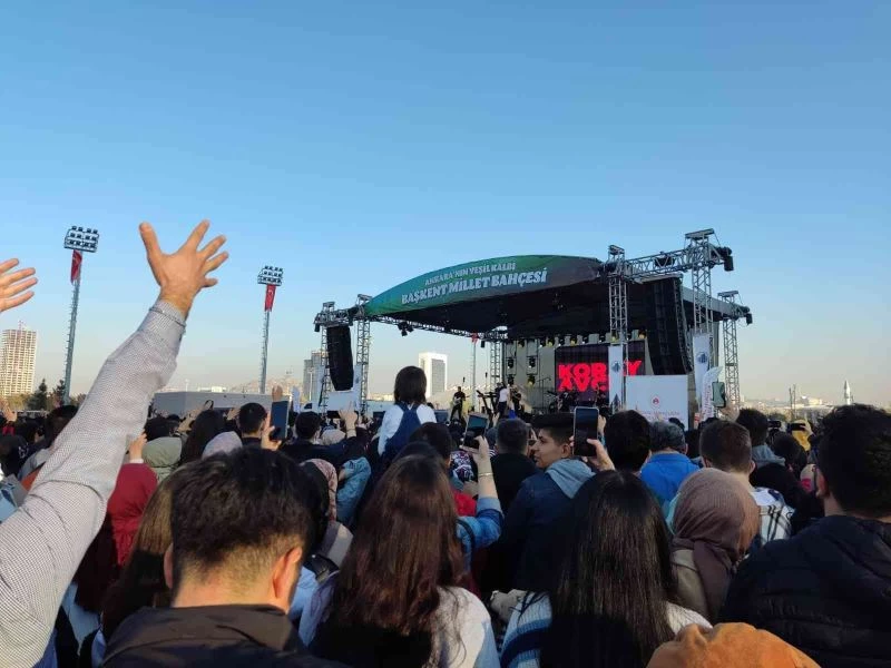 Başkentliler Koray Avcı konseri ile coştu
