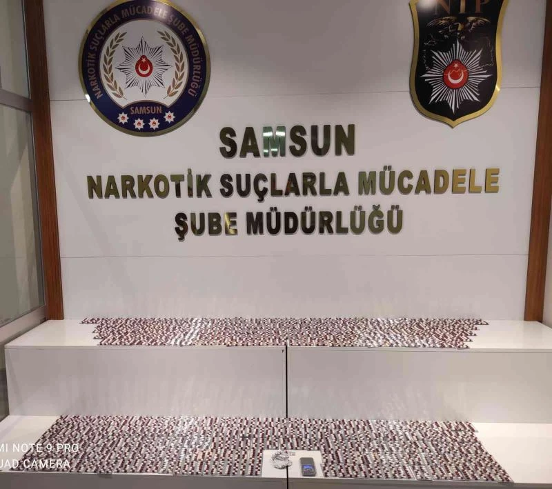 4 bin 596 kapsül uyuşturucu ele geçirildi: 2 gözaltı
