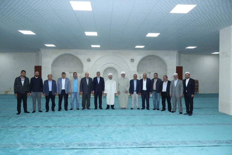 Diyanet İşleri Başkanı Erbaş, Şanlıurfa’da kanaat önderleri ile bir araya geldi
