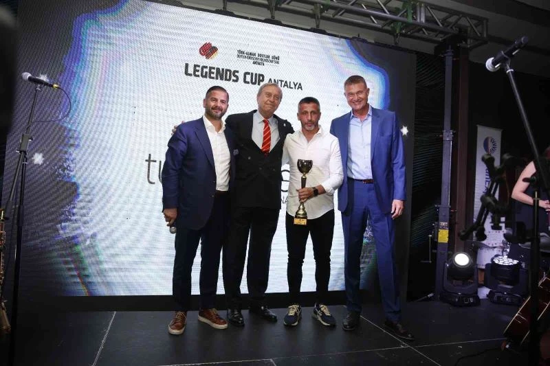 6. Efsaneler Kupası’nın şampiyonu Galatasaray
