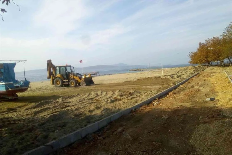 Sahil düzenlemede sıra Erdek’te
