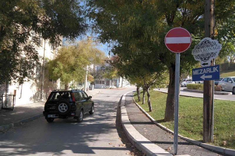 Vatandaş aracı ile mezarlığa nasıl gidecek
