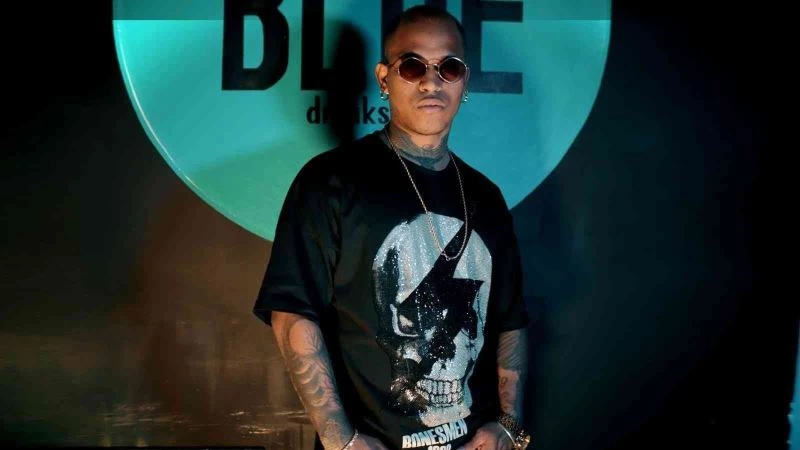 Bonesmen Amerikalı rapçileri giydiriyor
